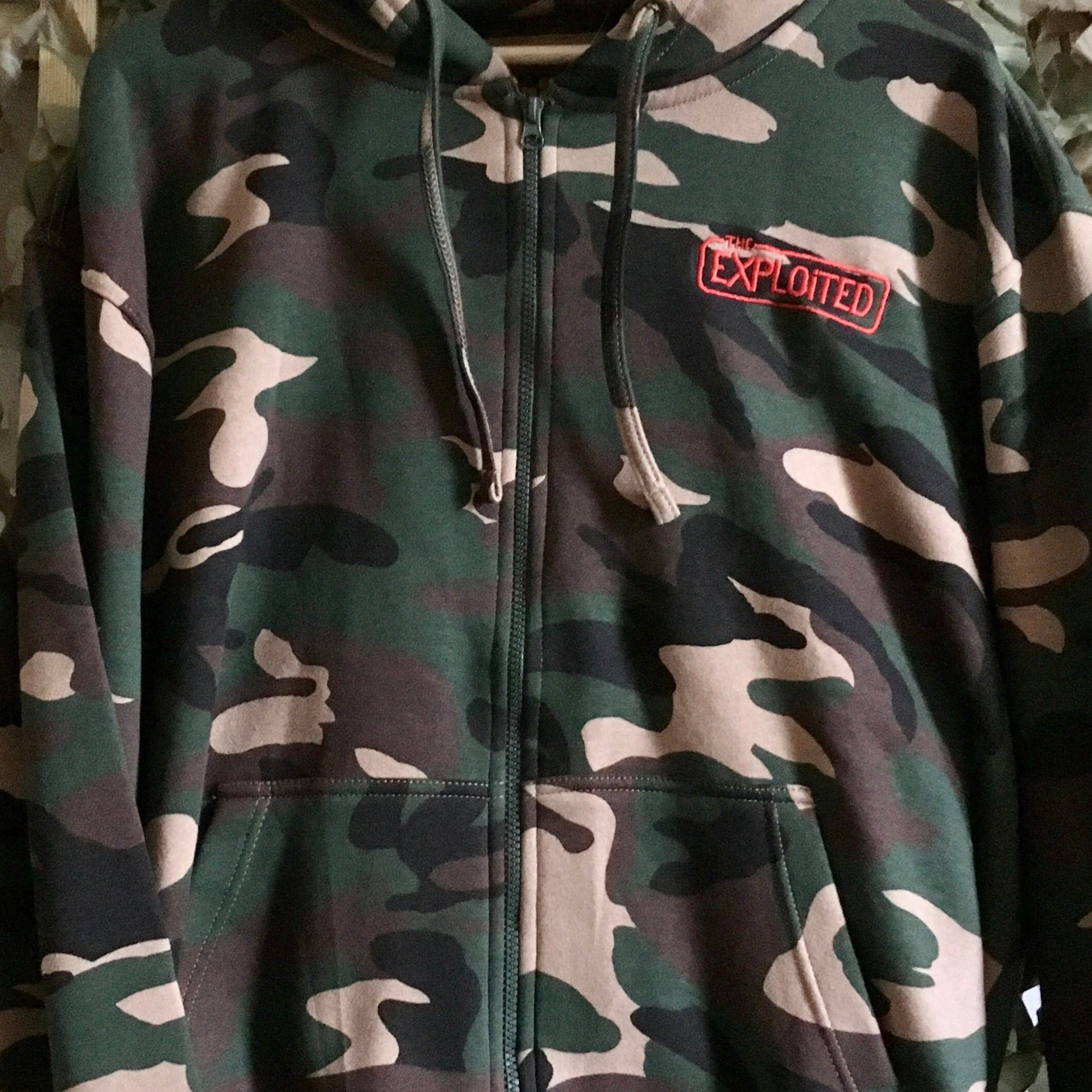 Expl0ited Merch The Exploited - Zip Camo Hoodie with Red Logo – Mainstage Merch